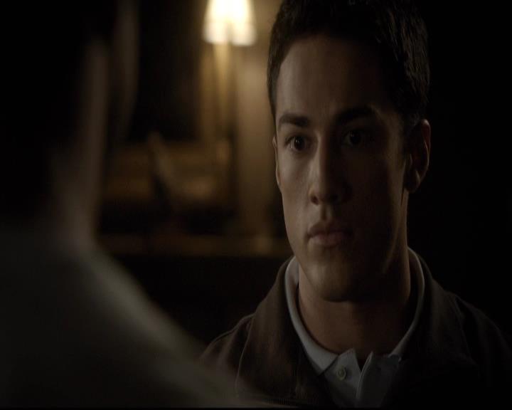 VampireDiariesWorld-dot-org_2x05KillOrBeKilled1968.jpg