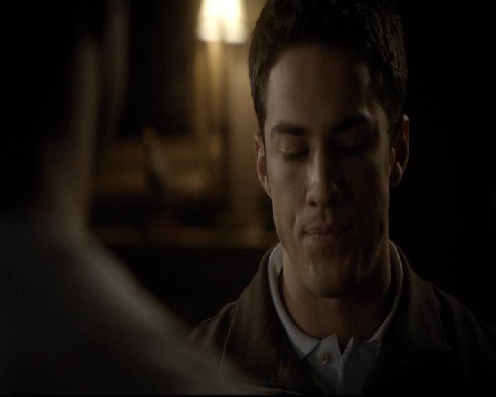 VampireDiariesWorld-dot-org_2x05KillOrBeKilled1970.jpg