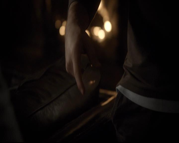 VampireDiariesWorld-dot-org_2x05KillOrBeKilled1972.jpg