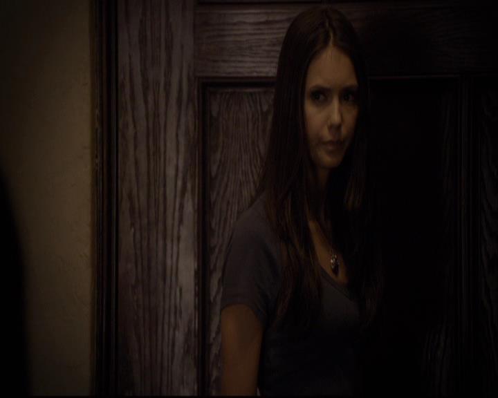 VampireDiariesWorld-dot-org_2x05KillOrBeKilled2015.jpg