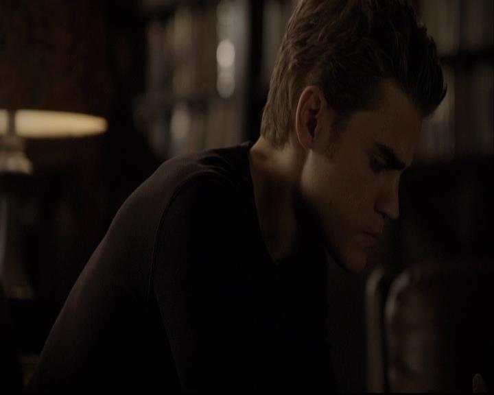 VampireDiariesWorld-dot-org_2x05KillOrBeKilled2071.jpg