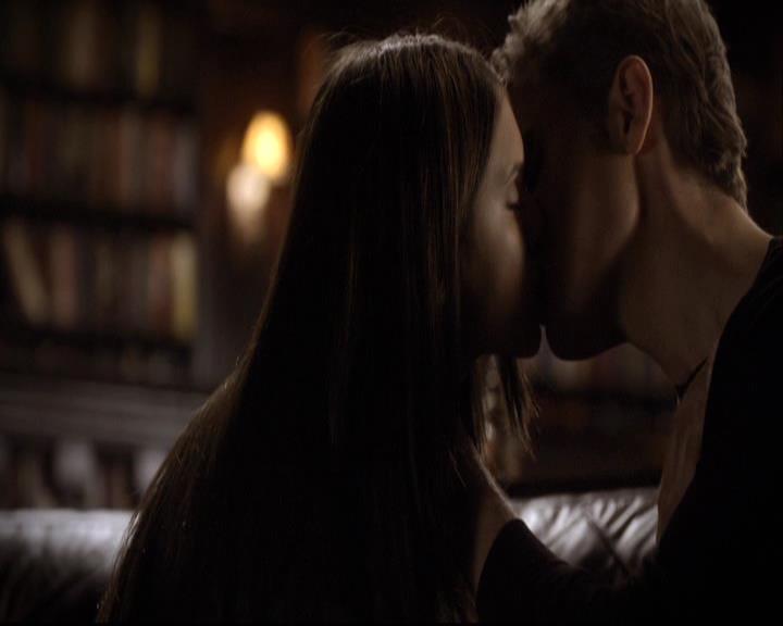 VampireDiariesWorld-dot-org_2x05KillOrBeKilled2154.jpg