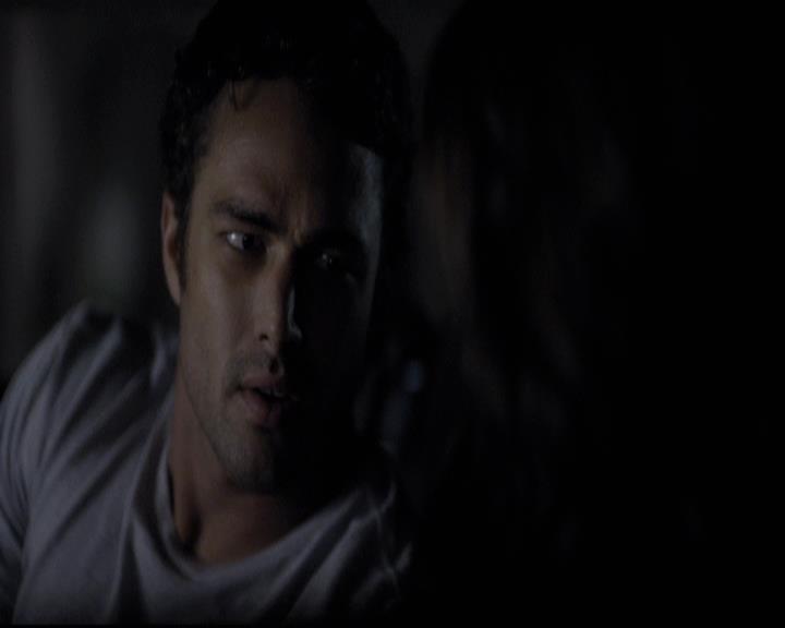 VampireDiariesWorld-dot-org_2x05KillOrBeKilled2210.jpg