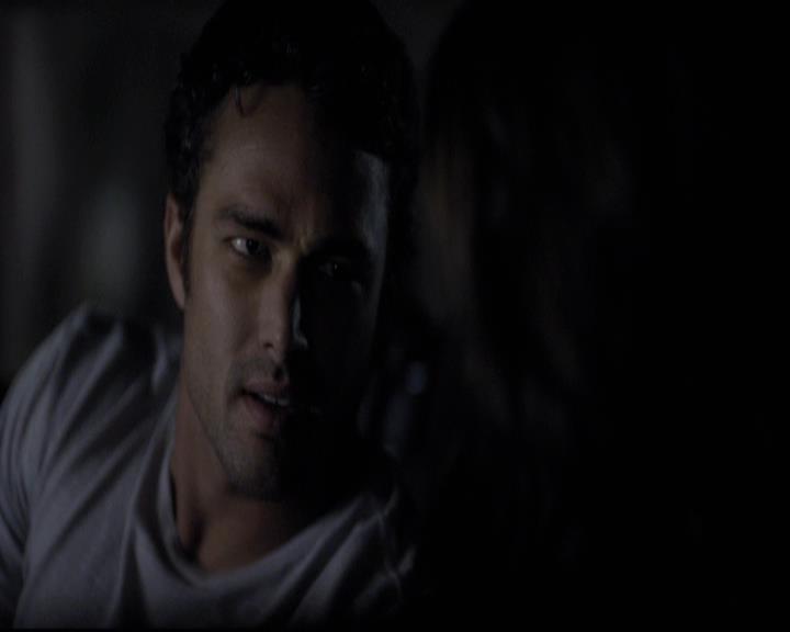 VampireDiariesWorld-dot-org_2x05KillOrBeKilled2211.jpg