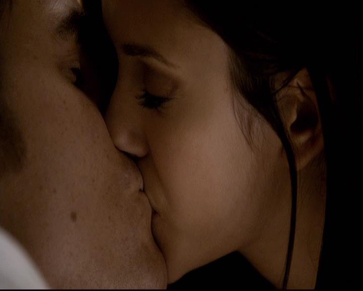 VampireDiariesWorld-dot-org_2x06PlanB0154.jpg