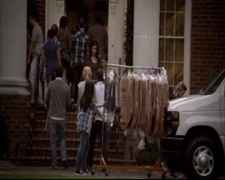 VampireDiariesWorld-dot-org_2x06PlanB0217.jpg