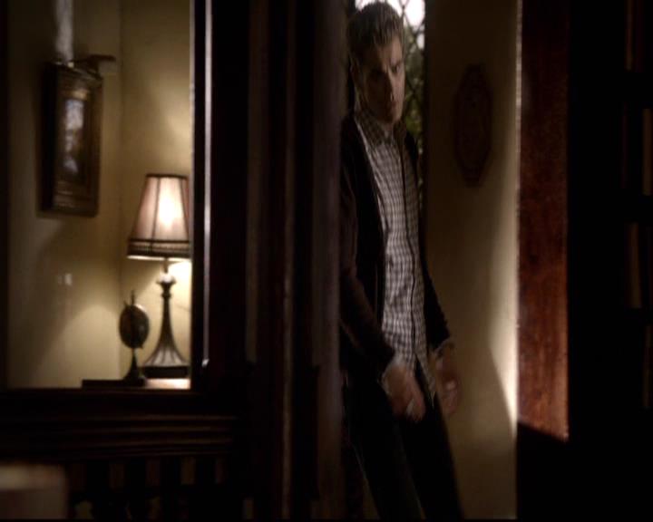 VampireDiariesWorld-dot-org_2x07Masquerade0005.jpg