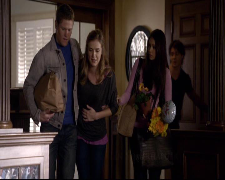 VampireDiariesWorld-dot-org_2x07Masquerade0118.jpg