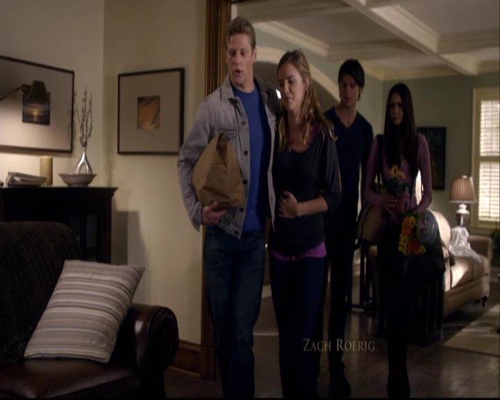 VampireDiariesWorld-dot-org_2x07Masquerade0130.jpg