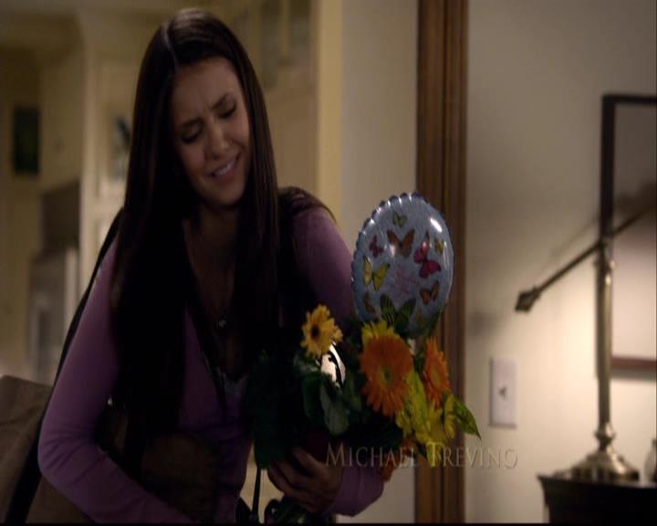 VampireDiariesWorld-dot-org_2x07Masquerade0135.jpg