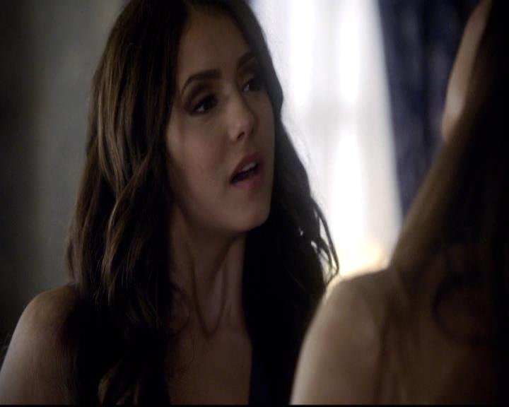 VampireDiariesWorld-dot-org_2x07Masquerade0217.jpg