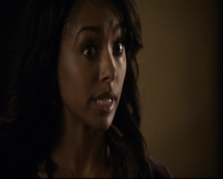 VampireDiariesWorld-dot-org_2x07Masquerade0248.jpg