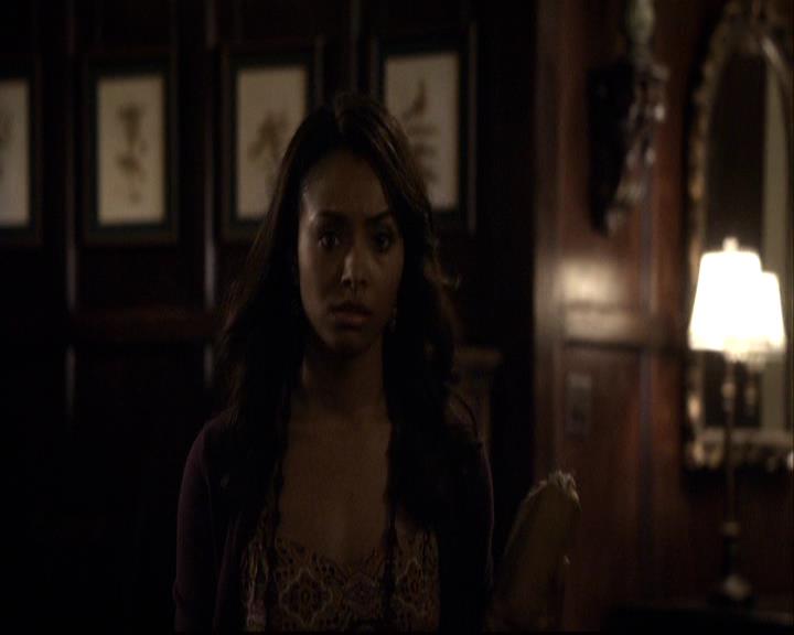 VampireDiariesWorld-dot-org_2x07Masquerade0257.jpg