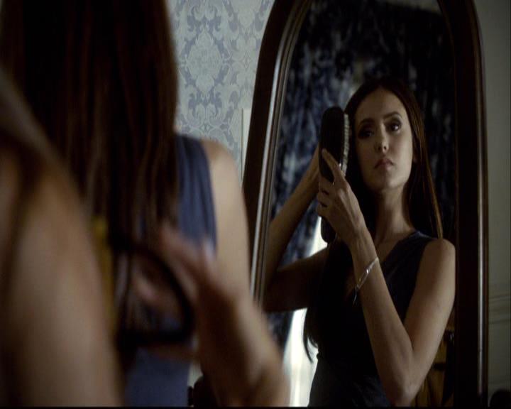 VampireDiariesWorld-dot-org_2x07Masquerade0299.jpg