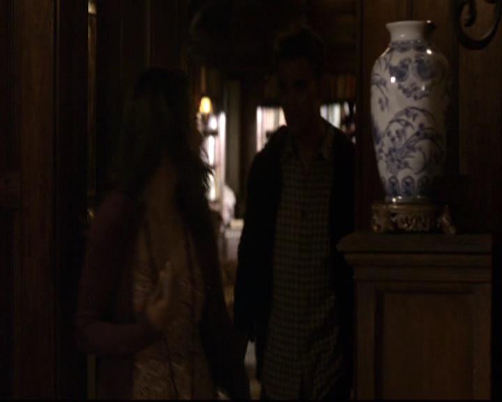 VampireDiariesWorld-dot-org_2x07Masquerade0324.jpg