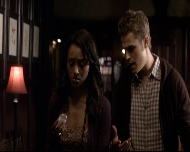 VampireDiariesWorld-dot-org_2x07Masquerade0330.jpg