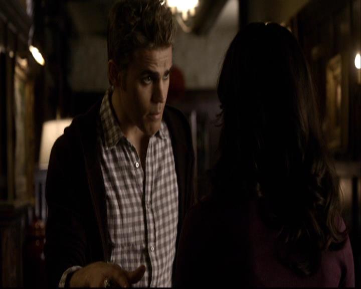 VampireDiariesWorld-dot-org_2x07Masquerade0333.jpg