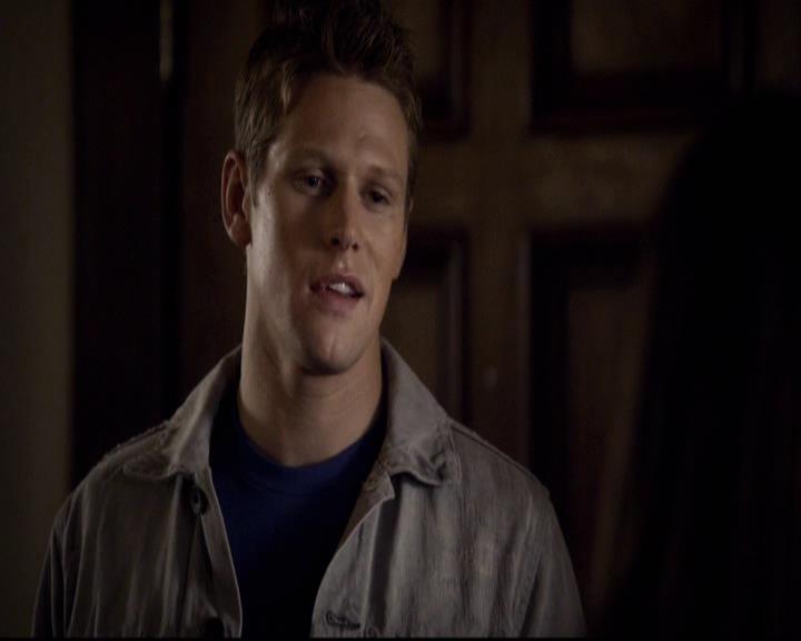 VampireDiariesWorld-dot-org_2x07Masquerade0376.jpg