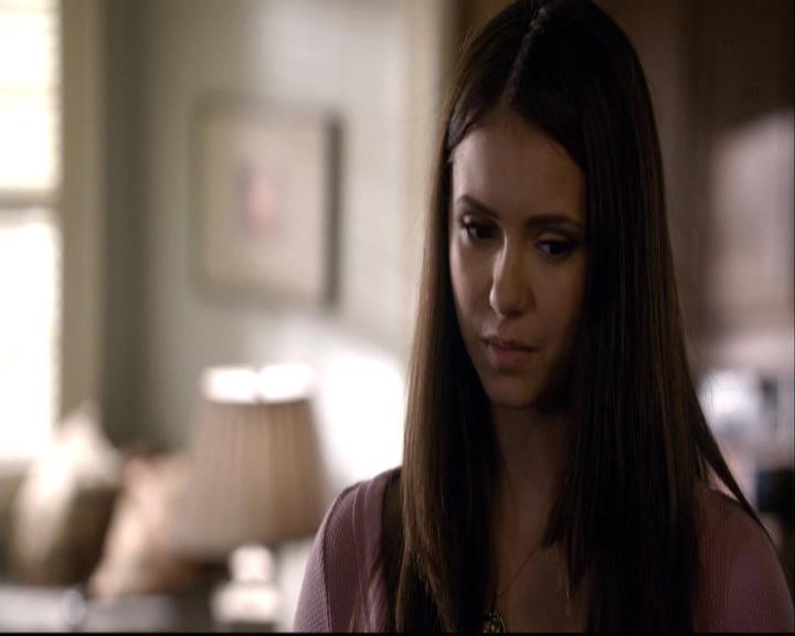 VampireDiariesWorld-dot-org_2x07Masquerade0392.jpg