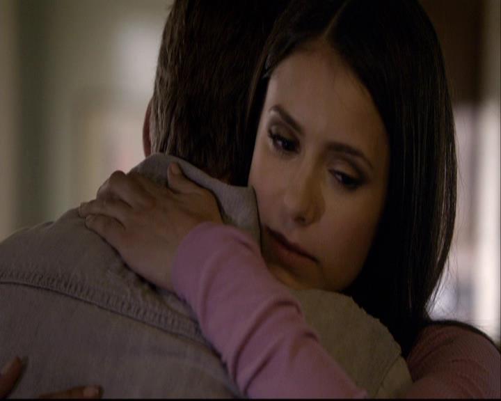 VampireDiariesWorld-dot-org_2x07Masquerade0401.jpg