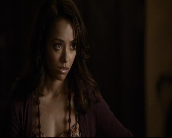 VampireDiariesWorld-dot-org_2x07Masquerade0414.jpg