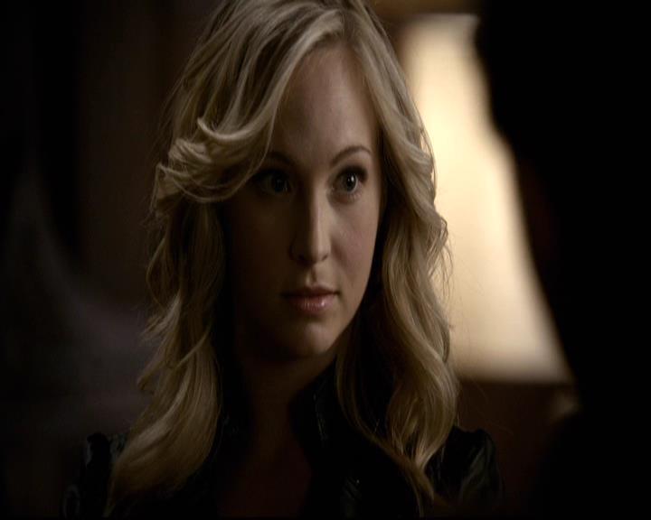 VampireDiariesWorld-dot-org_2x07Masquerade0423.jpg