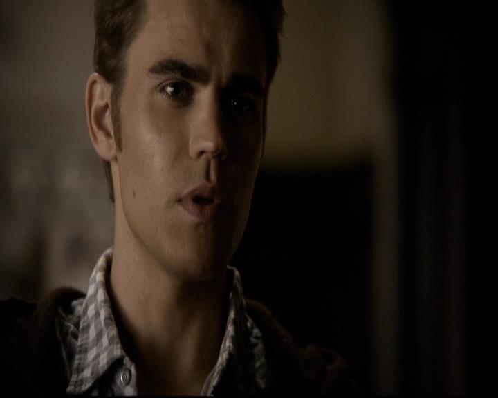 VampireDiariesWorld-dot-org_2x07Masquerade0431.jpg