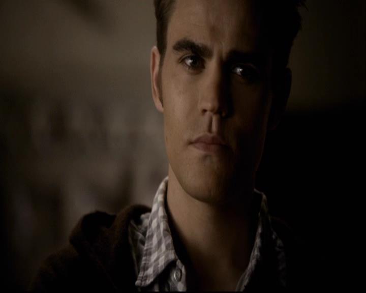 VampireDiariesWorld-dot-org_2x07Masquerade0447.jpg