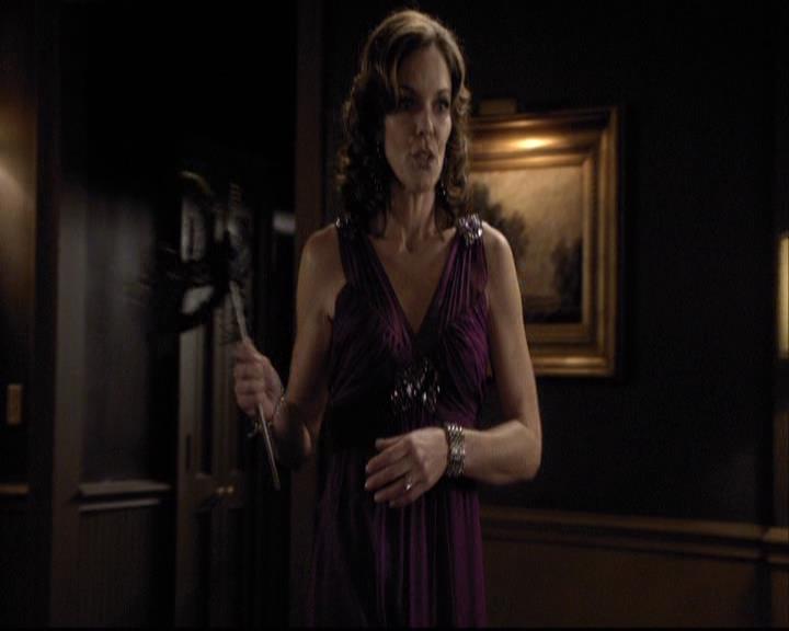 VampireDiariesWorld-dot-org_2x07Masquerade0469.jpg