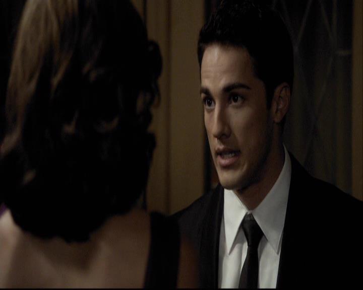 VampireDiariesWorld-dot-org_2x07Masquerade0486.jpg