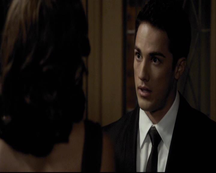 VampireDiariesWorld-dot-org_2x07Masquerade0488.jpg