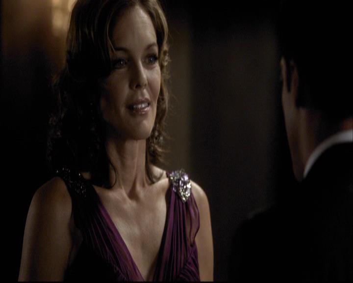 VampireDiariesWorld-dot-org_2x07Masquerade0489.jpg