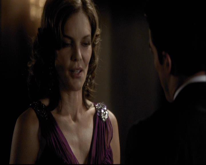 VampireDiariesWorld-dot-org_2x07Masquerade0493.jpg