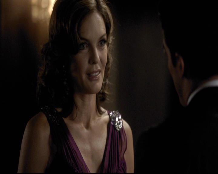 VampireDiariesWorld-dot-org_2x07Masquerade0495.jpg