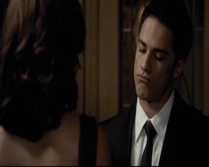 VampireDiariesWorld-dot-org_2x07Masquerade0497.jpg