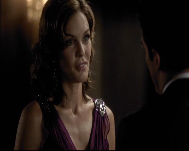 VampireDiariesWorld-dot-org_2x07Masquerade0500.jpg