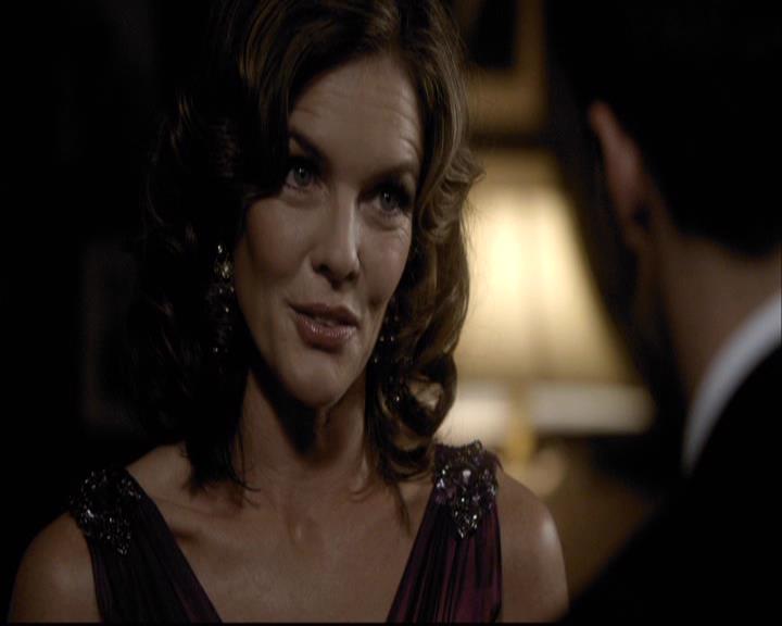 VampireDiariesWorld-dot-org_2x07Masquerade0522.jpg