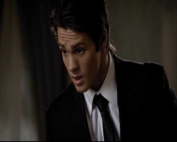 VampireDiariesWorld-dot-org_2x07Masquerade0664.jpg