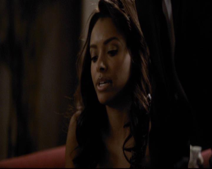 VampireDiariesWorld-dot-org_2x07Masquerade0682.jpg