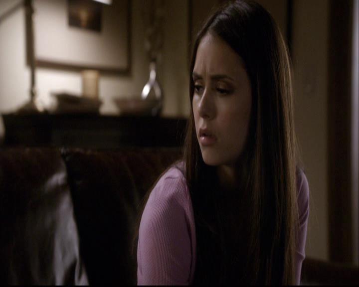 VampireDiariesWorld-dot-org_2x07Masquerade0717.jpg