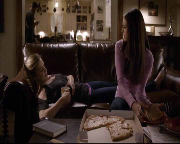 VampireDiariesWorld-dot-org_2x07Masquerade0719.jpg