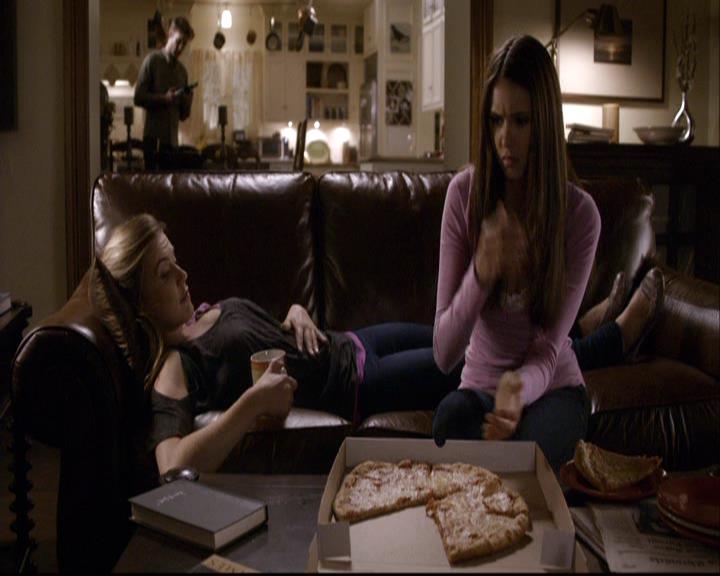 VampireDiariesWorld-dot-org_2x07Masquerade0722.jpg