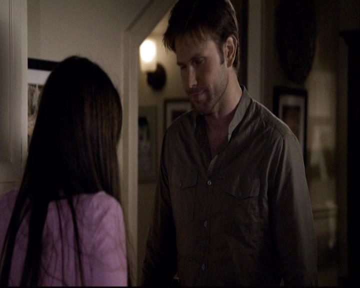 VampireDiariesWorld-dot-org_2x07Masquerade0740.jpg