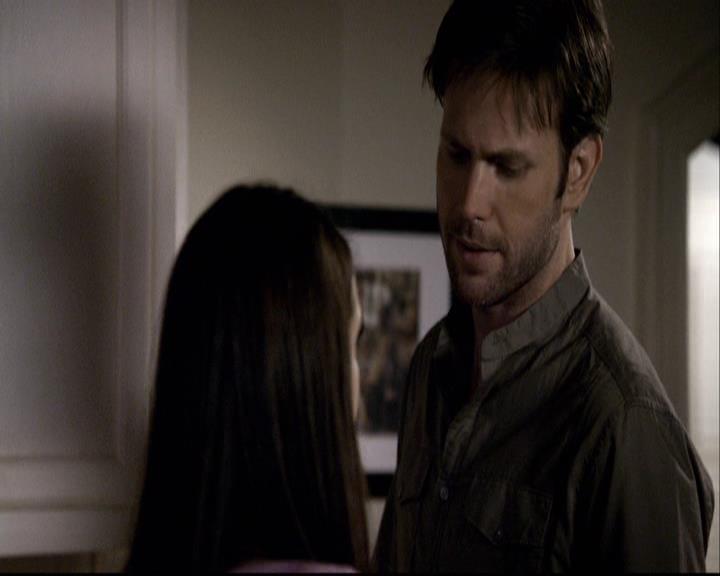 VampireDiariesWorld-dot-org_2x07Masquerade0749.jpg