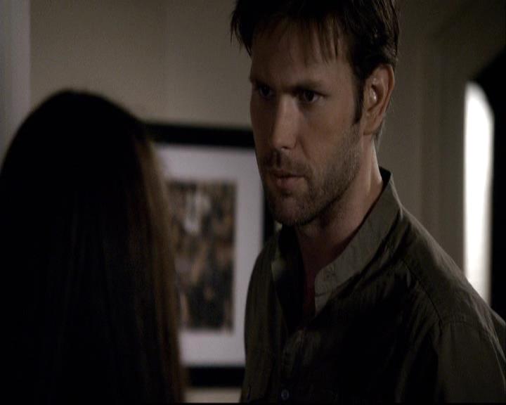 VampireDiariesWorld-dot-org_2x07Masquerade0757.jpg