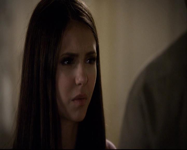 VampireDiariesWorld-dot-org_2x07Masquerade0762.jpg