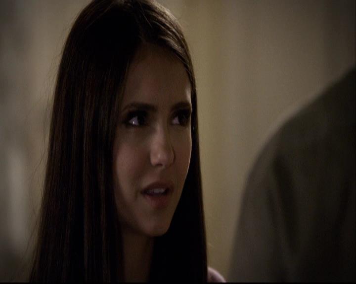 VampireDiariesWorld-dot-org_2x07Masquerade0763.jpg