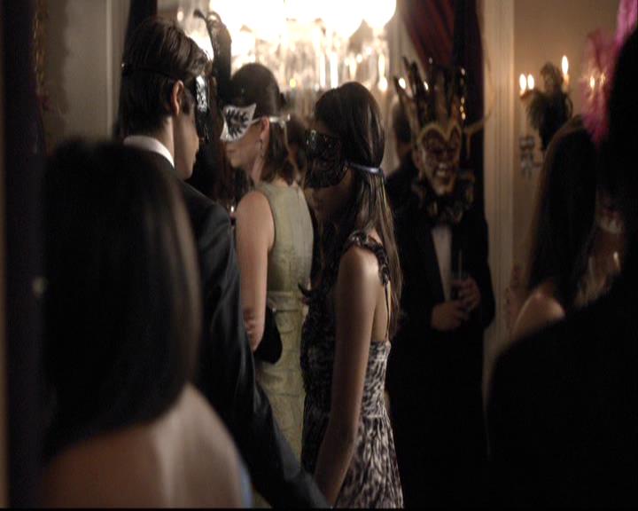 VampireDiariesWorld-dot-org_2x07Masquerade0781.jpg