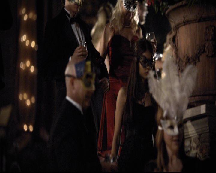 VampireDiariesWorld-dot-org_2x07Masquerade0819.jpg