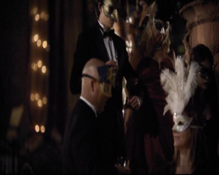 VampireDiariesWorld-dot-org_2x07Masquerade0820.jpg